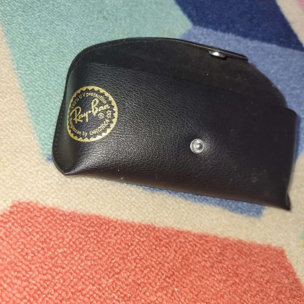 Ray-Ban Black Sunglasses‎ Case Luxottica Snap Closure Faux Leather Accessory